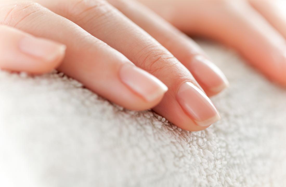 Tips To Make Nails Strong And Shiny