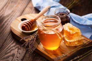 Use Honey to remove pimples and acne