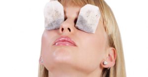 Use Tea Bags to remove dark circles