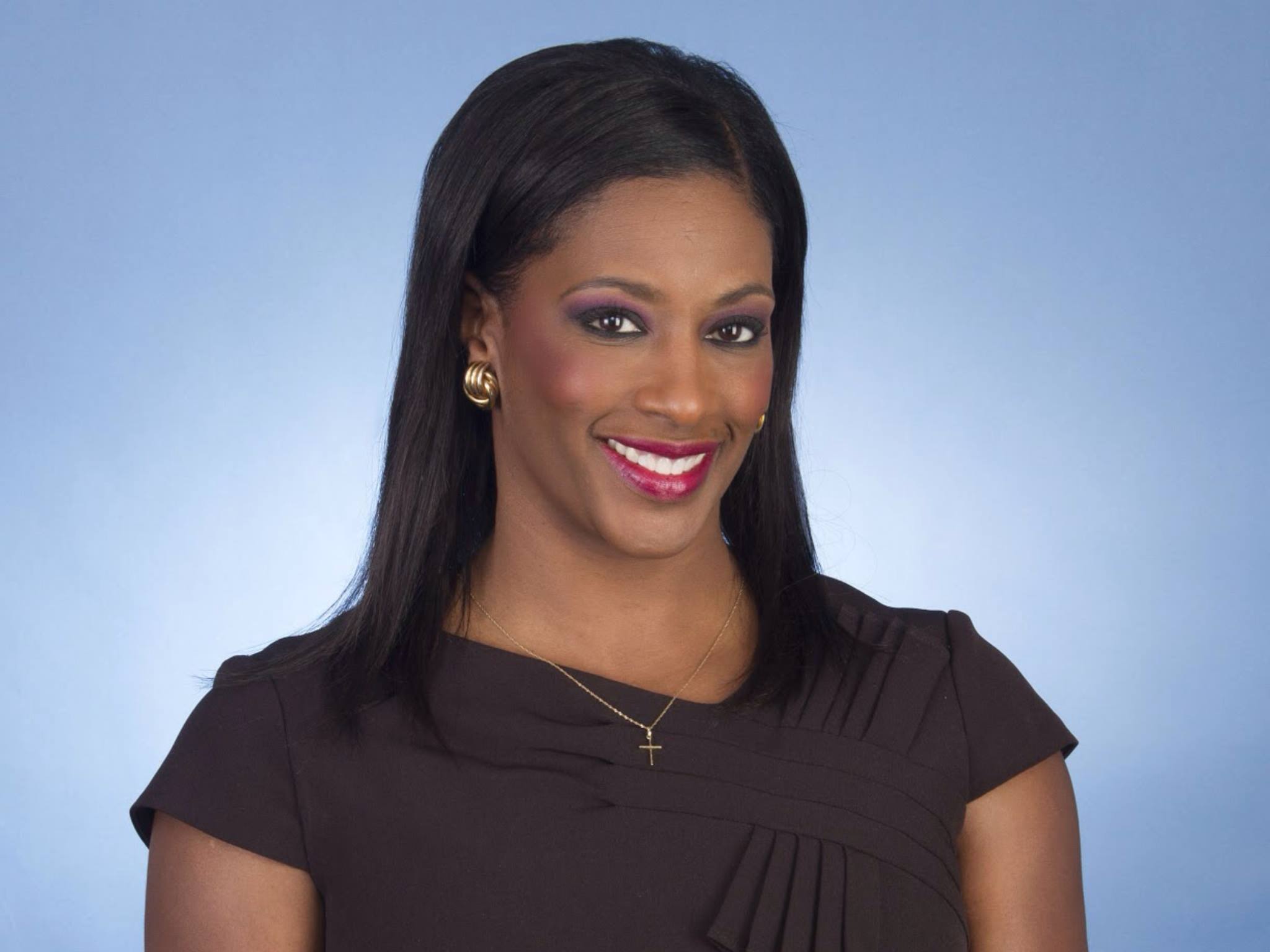 Vivian Brown weather channel female host